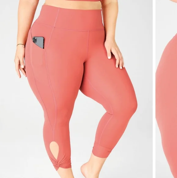 🐻(2/$100) FABLETICS: NWT Workout Set - Picture 3 of 7